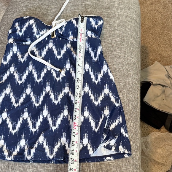 Jones New York Navy and Cream Patterned Top - Picture 4 of 10